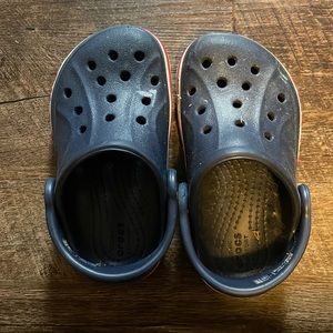 Crocs size 7